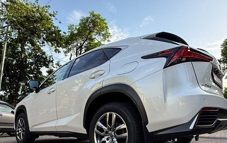 Lexus NX I, 2017 год, 2 935 000 рублей, 6 фотография