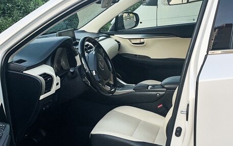 Lexus NX I, 2017 год, 2 935 000 рублей, 10 фотография