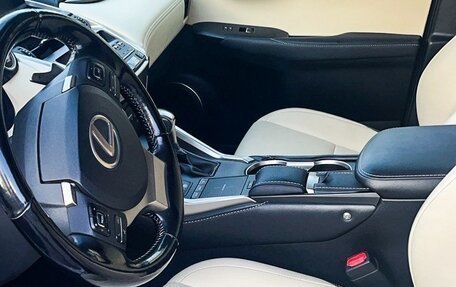 Lexus NX I, 2017 год, 2 935 000 рублей, 11 фотография