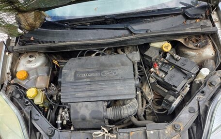 Ford Fiesta, 2004 год, 240 000 рублей, 3 фотография