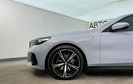 BMW 5 серия, 2025 год, 8 870 000 рублей, 7 фотография