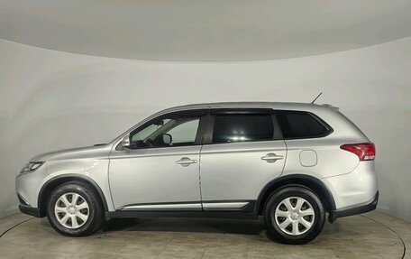 Mitsubishi Outlander III рестайлинг 3, 2016 год, 1 569 000 рублей, 8 фотография