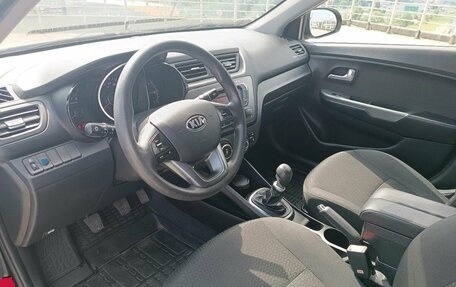 KIA Rio III рестайлинг, 2013 год, 765 000 рублей, 10 фотография