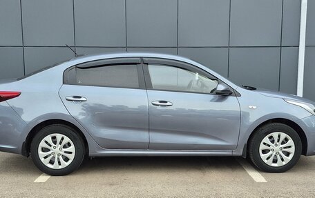 KIA Rio IV, 2017 год, 1 242 000 рублей, 8 фотография