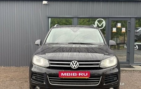 Volkswagen Touareg III, 2014 год, 1 850 000 рублей, 2 фотография