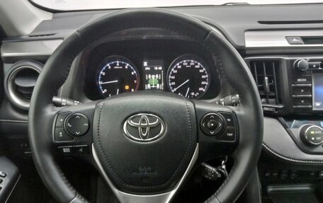 Toyota RAV4, 2016 год, 1 990 000 рублей, 13 фотография