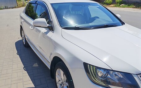 Skoda Superb III рестайлинг, 2013 год, 1 070 000 рублей, 2 фотография
