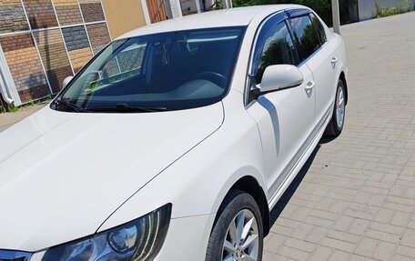 Skoda Superb III рестайлинг, 2013 год, 1 070 000 рублей, 3 фотография