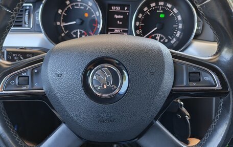 Skoda Superb III рестайлинг, 2013 год, 1 070 000 рублей, 17 фотография