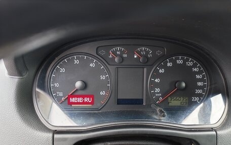 Volkswagen Polo IV рестайлинг, 2003 год, 455 000 рублей, 15 фотография