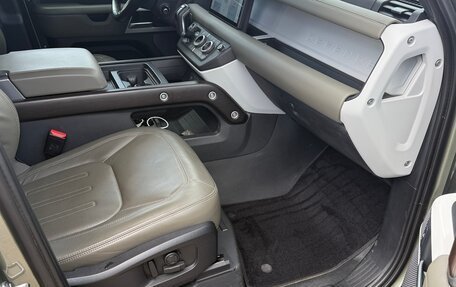 Land Rover Defender II, 2021 год, 8 500 000 рублей, 3 фотография