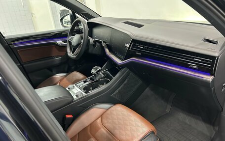 Volkswagen Touareg III, 2021 год, 5 890 000 рублей, 10 фотография