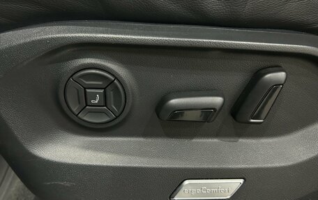 Volkswagen Touareg III, 2021 год, 5 890 000 рублей, 28 фотография