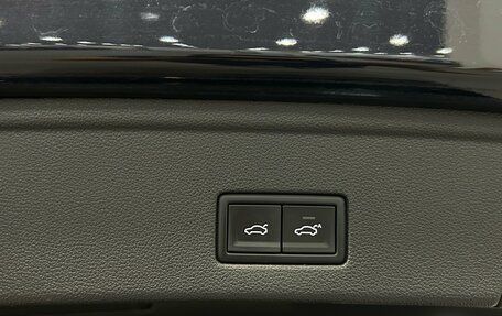 Volkswagen Touareg III, 2021 год, 5 890 000 рублей, 30 фотография