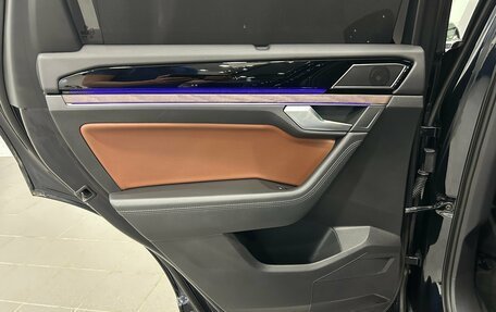 Volkswagen Touareg III, 2021 год, 5 890 000 рублей, 26 фотография