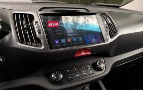 KIA Sportage III, 2010 год, 935 000 рублей, 2 фотография