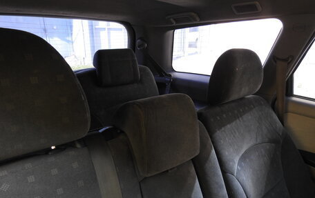 Mitsubishi Grandis, 2004 год, 590 000 рублей, 11 фотография
