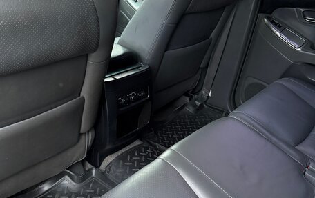 Toyota Land Cruiser Prado 120 рестайлинг, 2006 год, 1 950 000 рублей, 12 фотография