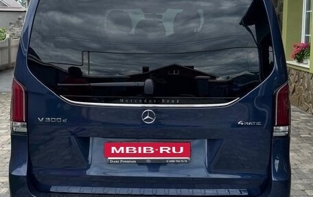 Mercedes-Benz V-Класс, 2024 год, 11 000 000 рублей, 3 фотография