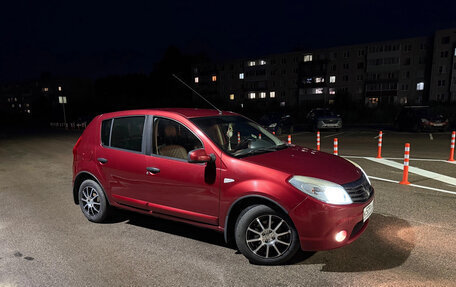 Renault Sandero I, 2010 год, 650 000 рублей, 1 фотография