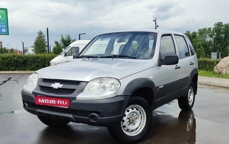 Chevrolet Niva I рестайлинг, 2011 год, 350 000 рублей, 1 фотография