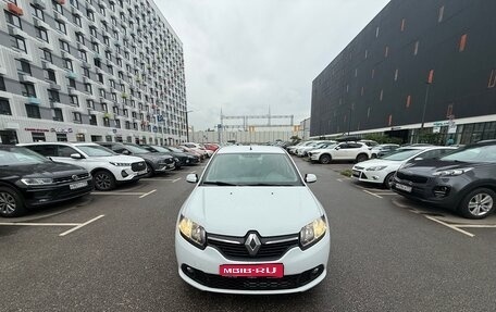 Renault Sandero II рестайлинг, 2018 год, 900 000 рублей, 1 фотография