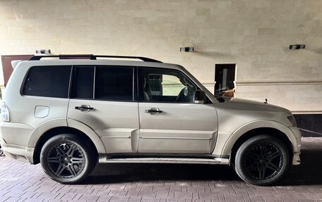 Mitsubishi Pajero IV, 2019 год, 4 000 000 рублей, 1 фотография