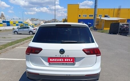 Volkswagen Tiguan II, 2021 год, 2 770 000 рублей, 4 фотография
