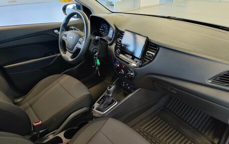 Hyundai Solaris II рестайлинг, 2022 год, 1 699 000 рублей, 7 фотография