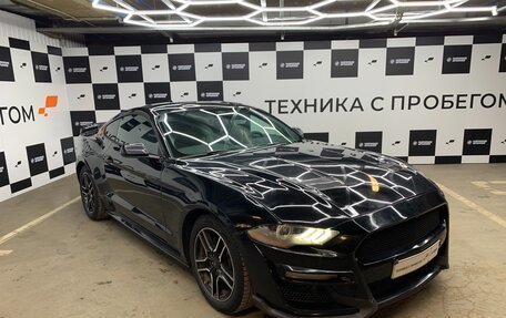Ford Mustang VI рестайлинг, 2021 год, 3 400 000 рублей, 2 фотография