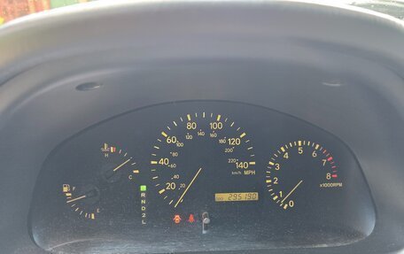 Lexus RX IV рестайлинг, 2000 год, 670 000 рублей, 10 фотография