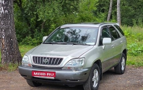 Lexus RX IV рестайлинг, 2000 год, 670 000 рублей, 2 фотография