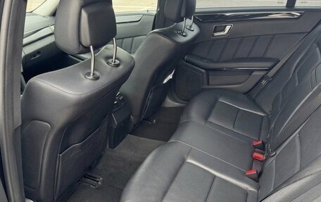Mercedes-Benz E-Класс, 2011 год, 1 750 000 рублей, 8 фотография