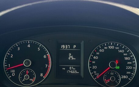 Volkswagen Jetta VI, 2013 год, 1 175 000 рублей, 10 фотография