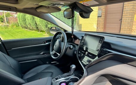 Toyota Camry, 2023 год, 4 200 000 рублей, 10 фотография