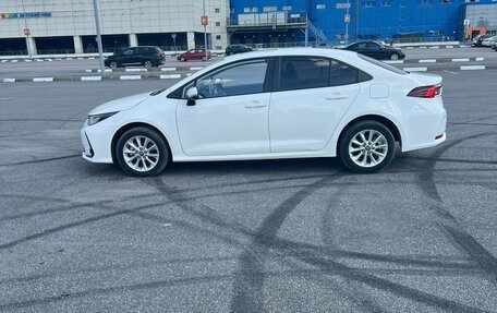 Toyota Corolla, 2021 год, 2 400 000 рублей, 3 фотография