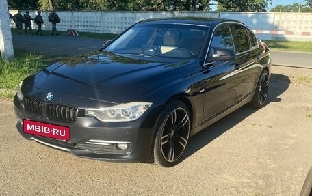BMW 3 серия, 2012 год, 1 950 000 рублей, 3 фотография