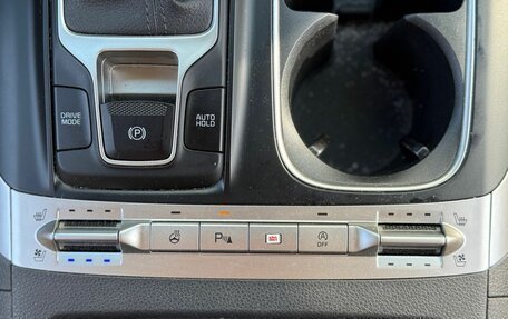 KIA Carnival, 2020 год, 3 750 000 рублей, 24 фотография