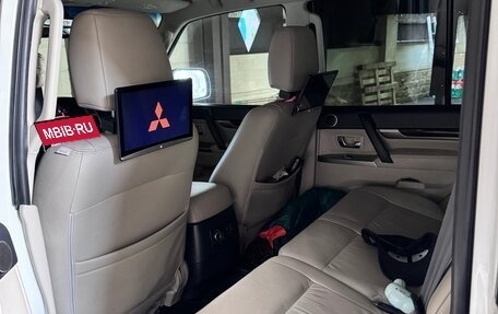 Mitsubishi Pajero IV, 2019 год, 4 000 000 рублей, 5 фотография
