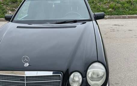 Mercedes-Benz E-Класс, 1997 год, 470 000 рублей, 4 фотография