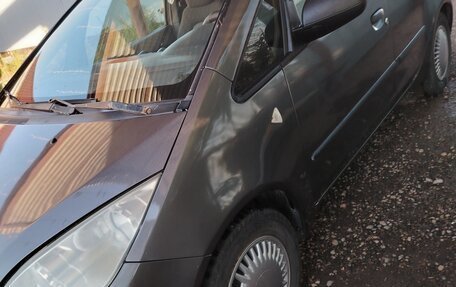 Mitsubishi Colt VI рестайлинг, 2005 год, 325 000 рублей, 1 фотография