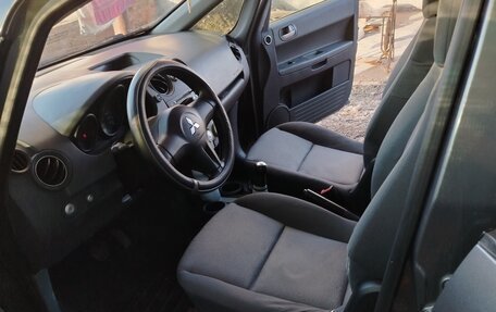 Mitsubishi Colt VI рестайлинг, 2005 год, 325 000 рублей, 5 фотография