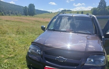 Chevrolet Niva I рестайлинг, 2017 год, 700 000 рублей, 11 фотография