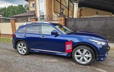 Infiniti QX70, 2016 год, 2 880 000 рублей, 2 фотография
