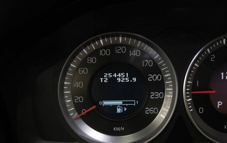Volvo XC70 II рестайлинг, 2012 год, 1 595 000 рублей, 17 фотография