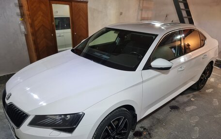 Skoda Superb III рестайлинг, 2017 год, 2 085 000 рублей, 9 фотография