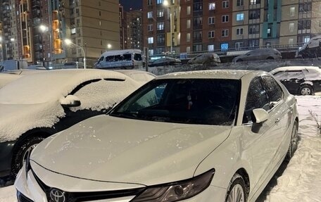Toyota Camry, 2018 год, 3 600 000 рублей, 3 фотография