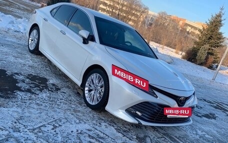 Toyota Camry, 2018 год, 3 600 000 рублей, 4 фотография