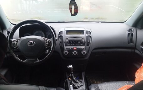 KIA cee'd I рестайлинг, 2008 год, 410 000 рублей, 1 фотография