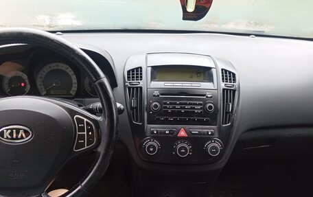 KIA cee'd I рестайлинг, 2008 год, 410 000 рублей, 4 фотография